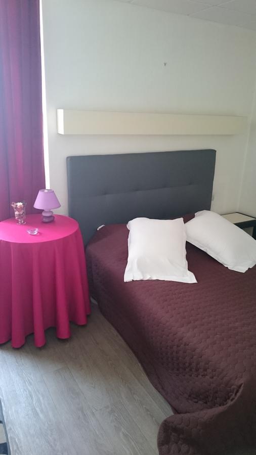 Au Georges VII Hotel Bayeux Buitenkant foto